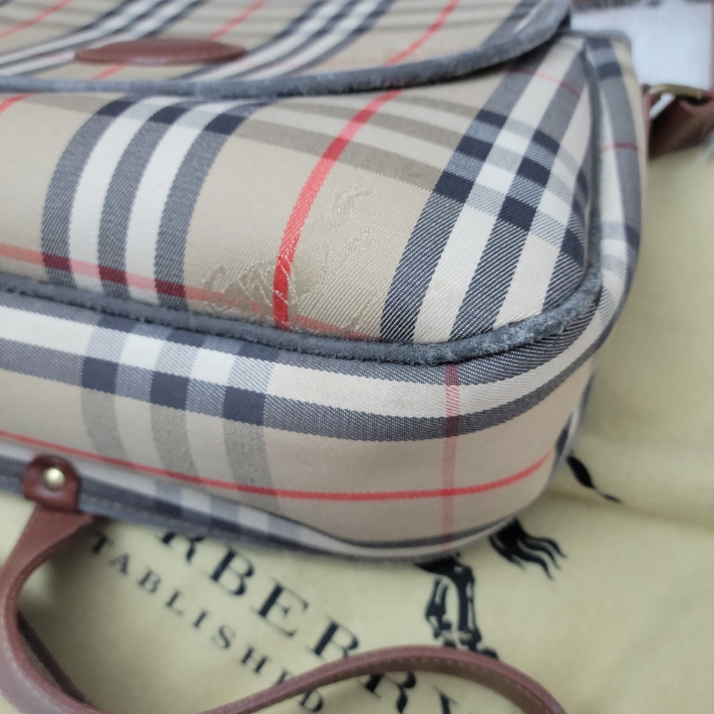 100% Authentic vintage Burberrys nova check crossbody bag - Picture 13 of 16